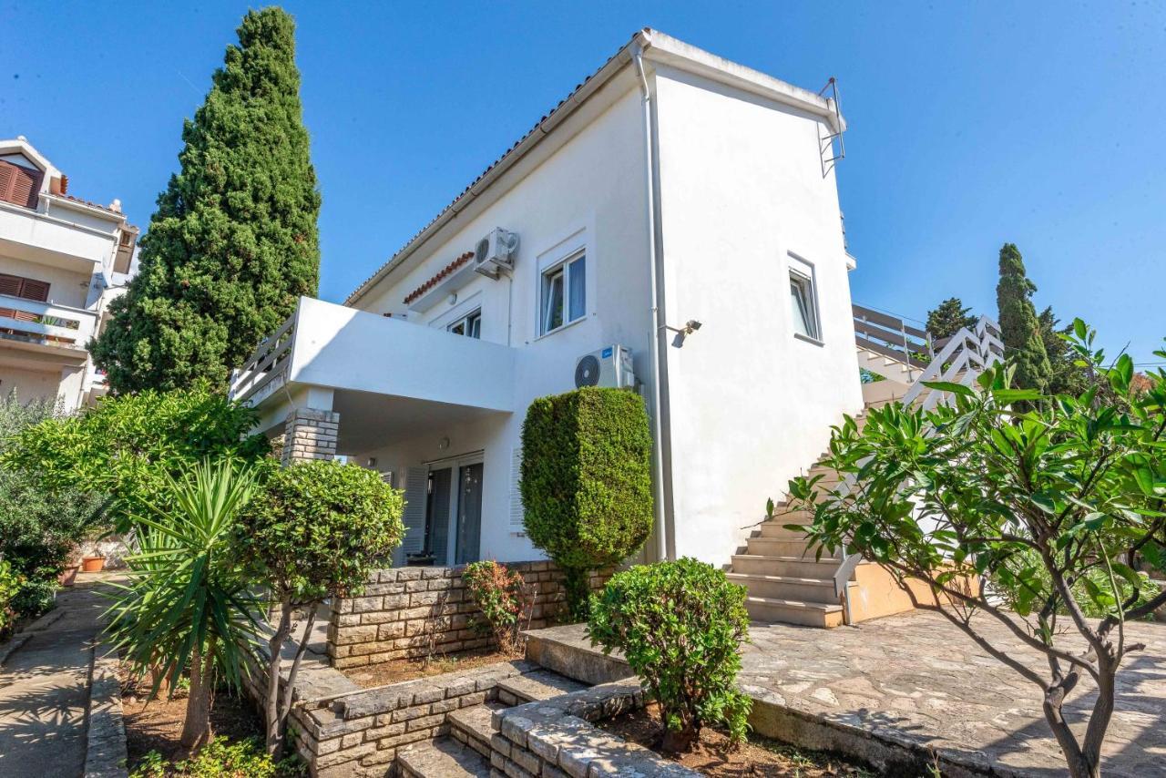 Apartmani Tatjana Novalja Exterior photo