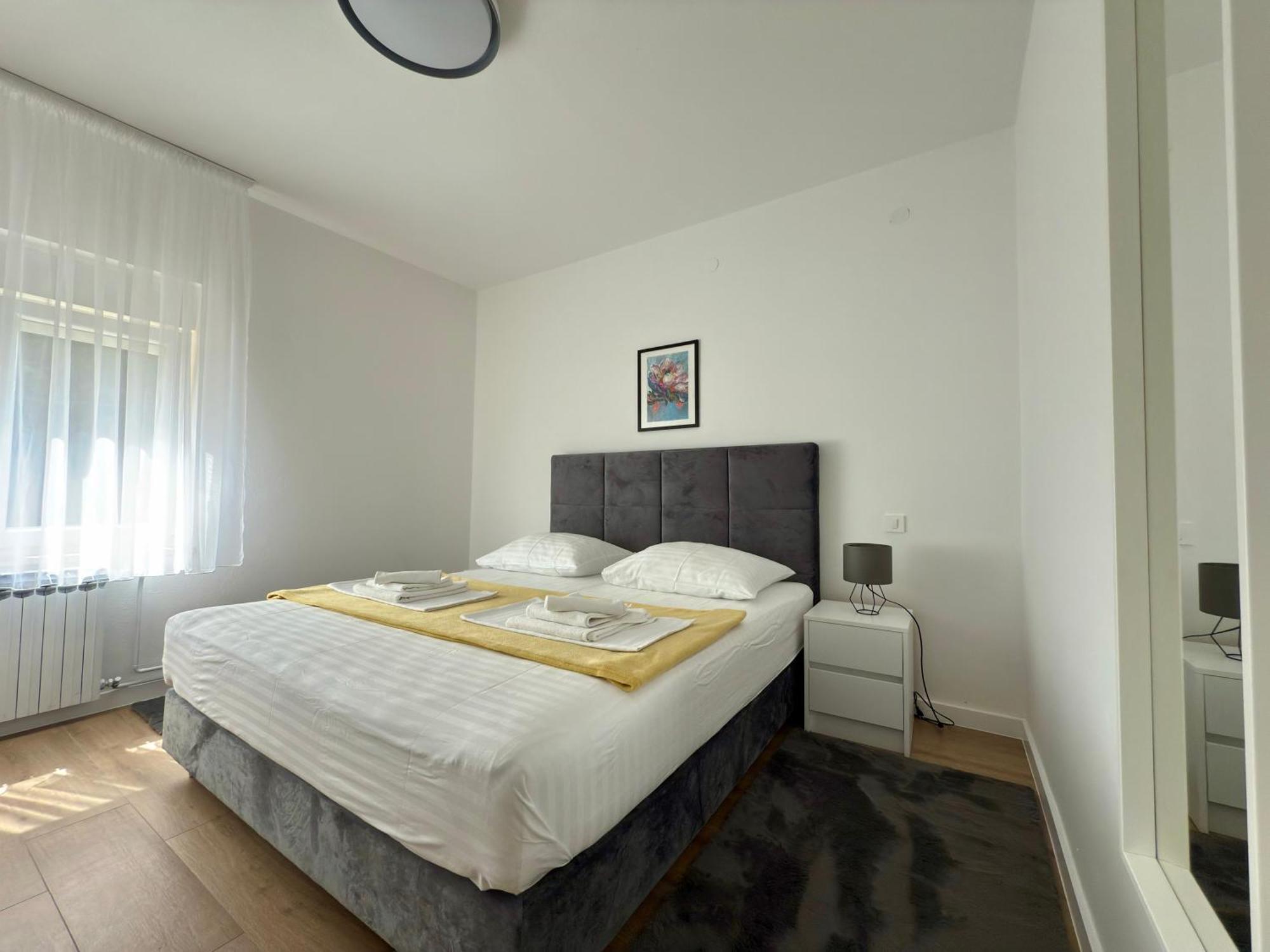 Apartmani Tatjana Novalja Exterior photo